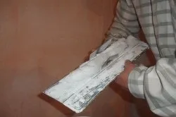 Як шпаклювати стелю своїми руками (матеріалу проведення робіт) Як шпаклювати стелю своїми руками
