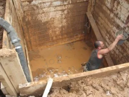 Як прибрати грунтові води з вигрібної ями, причини появи вод (як прибрати грунтові води з вигрібної ями) Як прибрати грунтові води з вигрібної ями, причини появи вод