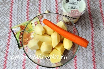 Картопля зі сметаною в духовці (картопля сметаною духовці) Картопля зі сметаною в духовці
