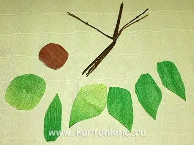 Полуниця з цукерок своїми руками
