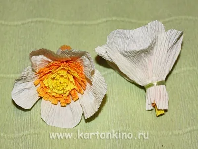 Полуниця з цукерок своїми руками