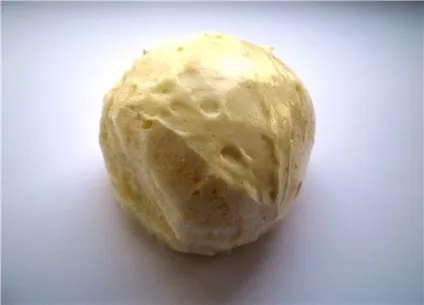 Полуниця з цукерок
