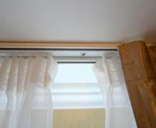 Купити гнучкий карниз для штор (Бленда пластикова гнучка багетна) Купити гнучкий карниз для штор
