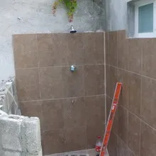 Літній душ з цегли на дачі своїми руками фото, відео, як зробити цегляний душ (своїми) Літній душ з цегли на дачі своїми руками фото, відео, як зробити цегляний душ