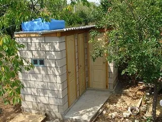 Літній душ з цегли на дачі своїми руками фото, відео, як зробити цегляний душ (фото) Літній душ з цегли на дачі своїми руками фото, відео, як зробити цегляний душ