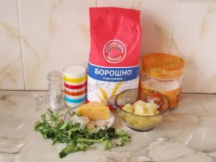 Коржі на кефірі з картоплею і сиром (смажені коржики з картоплею) Коржі на кефірі з картоплею і сиром