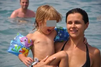 Мама, повернися! Вбила чоловіка-садиста Ровноая гімнастка гине в мордовської колонії (владимир путин) Мама, повернися! Вбила чоловіка-садиста Ровноая гімнастка гине в мордовської колонії