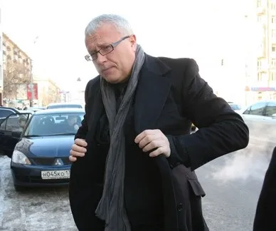 Мене звинувачують в крадіжці грошей (грошей) Мене звинувачують в крадіжці грошей
