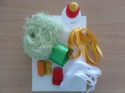 Ромашки з атласних стрічок
