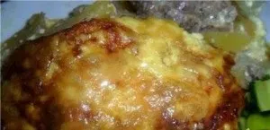 М'ясо по французьки з яловичини (яловичини по-французьки Етап) М'ясо по французьки з яловичини