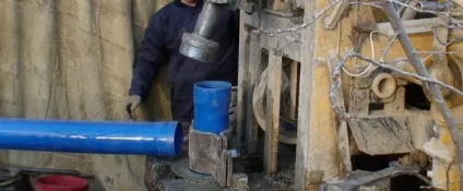 Монтаж і установка обсадних труб в свердловину (установка) Монтаж і установка обсадних труб в свердловину