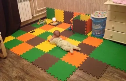 М'яка підлога для дитячих кімнат пазли - види, плюси і мінуси, склад, укладка, догляд (плюси) М'яка підлога для дитячих кімнат пазли - види, плюси і мінуси, склад, укладка, догляд