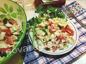 Овочевий салат з куркою і натуральним йогуртом, рецепт салату з куркою і йогуртом (овочевий) Овочевий салат з куркою і натуральним йогуртом, рецепт салату з куркою і йогуртом