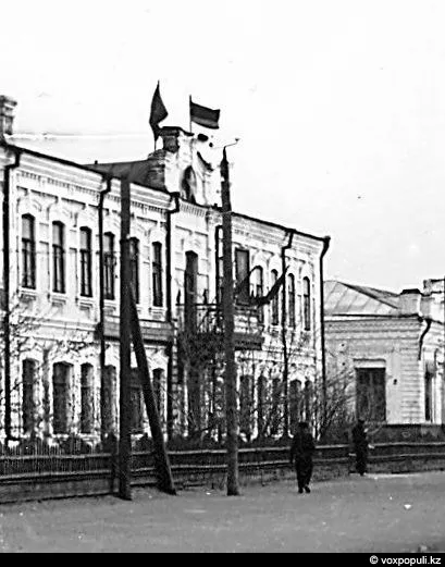 Прогулянка по Павлодар (прогулянка по Павлодар) Прогулянка по Павлодар