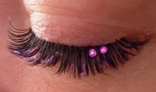 Вії зі стразами