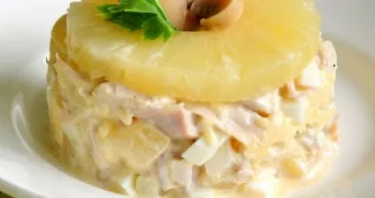 Рецепти салату з ананасами і курячими грудками, з фото крок за кроком (ананасами) Рецепти салату з ананасами і курячими грудками, з фото крок за кроком