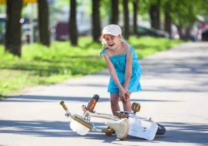 Рани і порізи у дітей перша допомога
