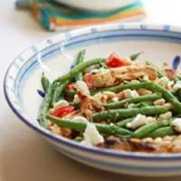 Салат з куркою і часником (куркою) Салат з куркою і часником