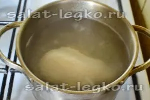 Салат з курячою грудкою, перцем і морквою (морквою) Салат з курячою грудкою, перцем і морквою