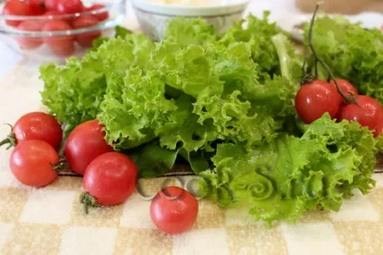Салат з помідорами і сухариками - покроковий рецепт з фото, салати (салат з помідорами і сухариками покроковий рецепт) Салат з помідорами і сухариками - покроковий рецепт з фото, салати