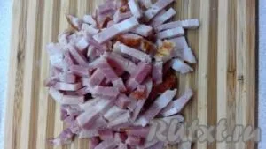 Салат з курки з квасолею і огірками - готуємо покроково з фото (квасолею) Салат з курки з квасолею і огірками - готуємо покроково з фото