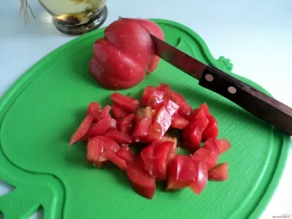 Салат з ананасом і сиром і куркою (сир) Салат з ананасом і сиром і куркою