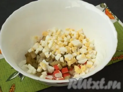 Салат з крабовими паличками і маринованим огірком - рецепт з фото (салат) Салат з крабовими паличками і маринованим огірком - рецепт з фото