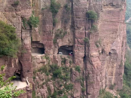 Найкрасивіші і небезпечні дороги в світі (Taroko Gorge Road) Найкрасивіші і небезпечні дороги в світі