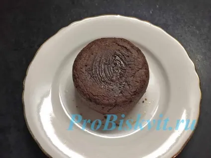 Шоколадний фондан з рідким центром - покроковий рецепт (центром) Шоколадний фондан з рідким центром - покроковий рецепт