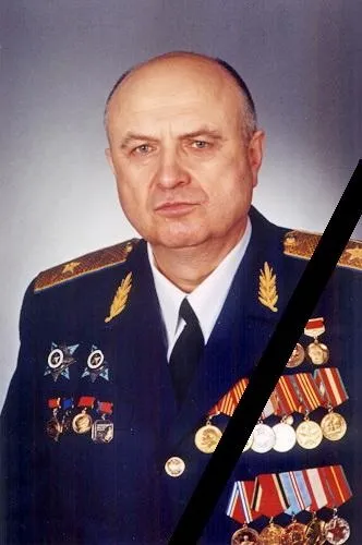 Вірші генерала петрова отруєного владою медвеп (серге Савелій)