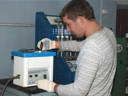 Способи виявлення витоку фреону в кондиціонерах (компанія «сервіс-тих») (витік фреону) Способи виявлення витоку фреону в кондиціонерах (компанія «сервіс-тих»)