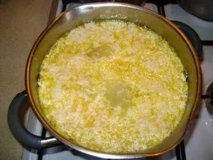 Суп з яцом