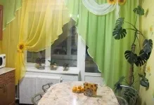 Тюль для кухні фото короткою драпірування, як зшити і красиво повісити штори, дизайн сітки і як (кухні) Тюль для кухні фото короткою драпірування, як зшити і красиво повісити штори, дизайн сітки і як