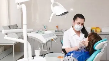 Укол в ясна боляче робити анестезію, які ін'єкції роблять для зміцнення ясен пародонтозі і (уколи в ясна при пародонтиті) Укол в ясна боляче робити анестезію, які ін'єкції роблять для зміцнення ясен пародонтозі і