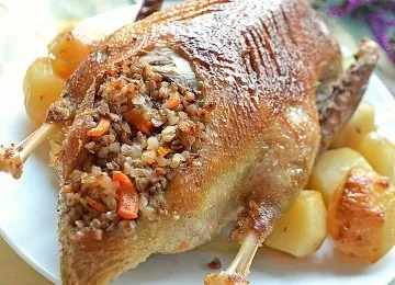 Качка в рукаві в духовці, рецепт з фото (рецепт) Качка в рукаві в духовці, рецепт з фото