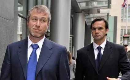 Сателіт - це щось, супутнє головному (сателіт) Сателіт - це щось, супутнє головному