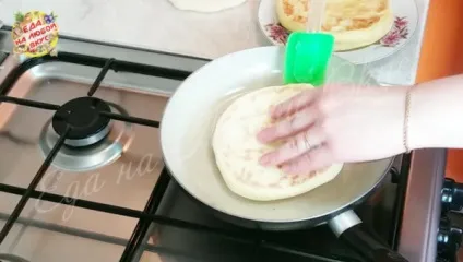 Хичіни - рецепт коржів з сиром і картоплею, їжа на будь-який смак