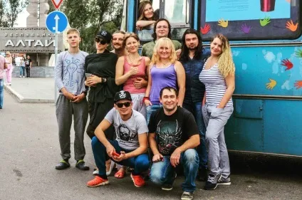 Закопування в землю - переродження - ініціація, холотропное дихання