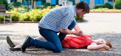 10 Небезпечних міфів про першу допомогу