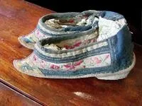 47 шокуючих знімків ніг китайських «жінок-лотосів» (китайських) 47 шокуючих знімків ніг китайських «жінок-лотосів»