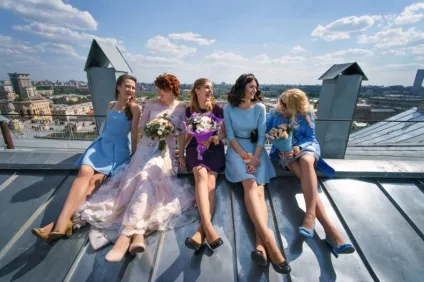 5 Фраз, які наречена не повинна говорити своїм подружкам - the bride (повинна) 5 Фраз, які наречена не повинна говорити своїм подружкам - the bride