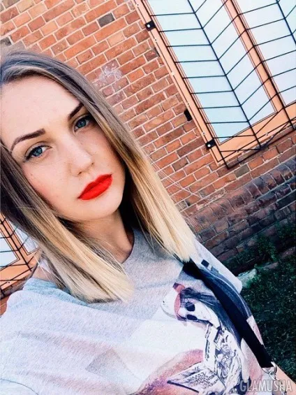 7 Рад, як наносити і носити матову помаду (помаду) 7 Рад, як наносити і носити матову помаду