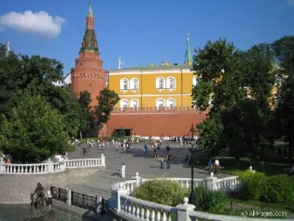 Олександрівський сад - парк у кремля (александровский) Олександрівський сад - парк у кремля