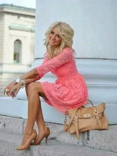 З чим носити коралове плаття, ls (носити) З чим носити коралове плаття, ls