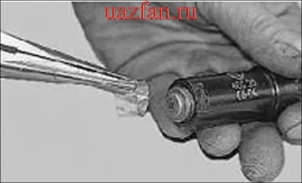 Збірка (зарядка) і установка гидронатяжителя ланцюгів, гидронатяжитель ланцюгів (Вставте плунжер корпус) Збірка (зарядка) і установка гидронатяжителя ланцюгів, гидронатяжитель ланцюгів