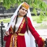 Вірменський жіночий костюм
