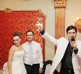 Вірменський тамада, арсен егіянц! Гумор, веселощі! Професіонал на ваше весілля! (Тамада) Вірменський тамада, арсен егіянц! Гумор, веселощі! Професіонал на ваше весілля!