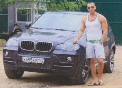 Автопарк учасників будинки-2, авто