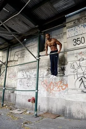 Bar-barians - street workout - тренування з власною вагою (workout) Bar-barians - street workout - тренування з власною вагою