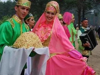 Башкири і татари відмінності в зовнішності і характері (башкири) Башкири і татари відмінності в зовнішності і характері